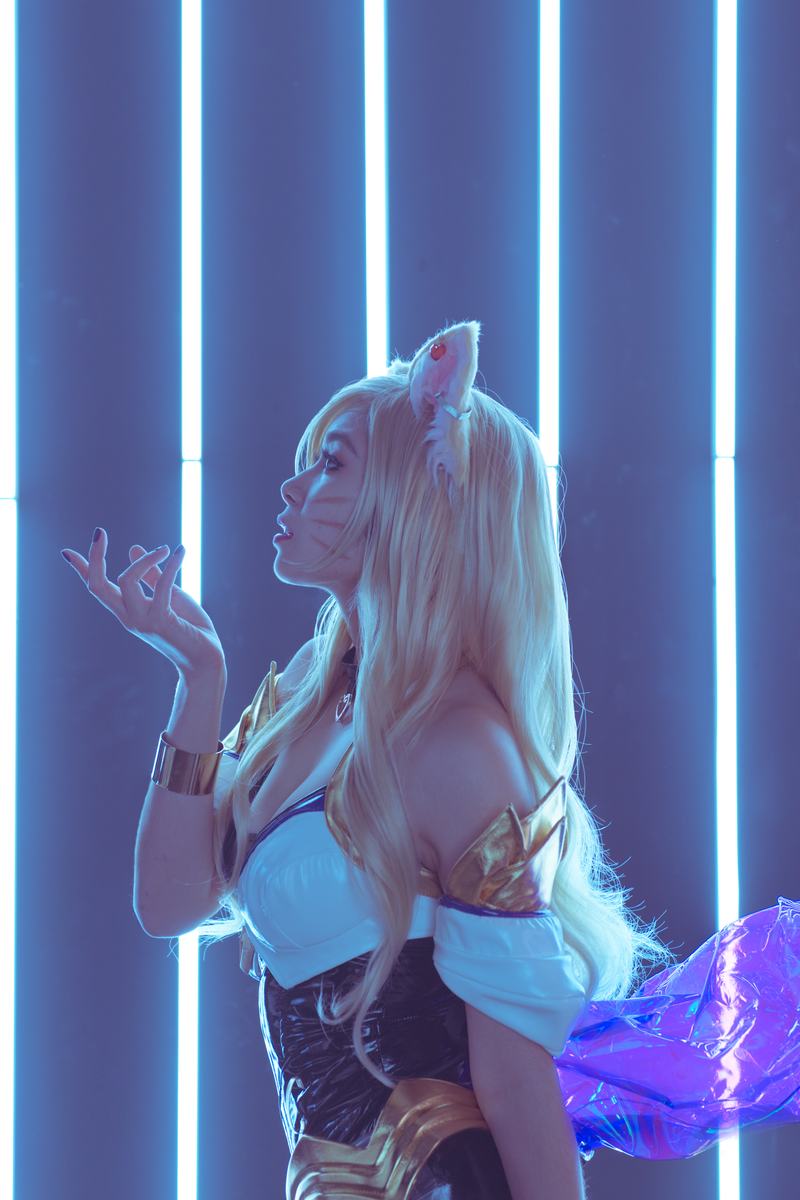 Illustration for article titled K/DA Kinda, The "World's Most Tryhard Cosplay Music Video"